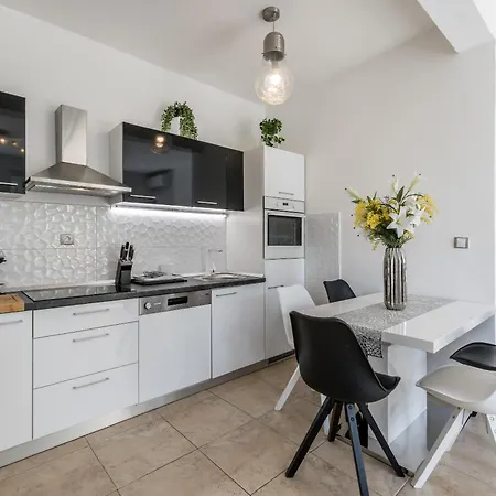 Luxury Leona Apartment Split