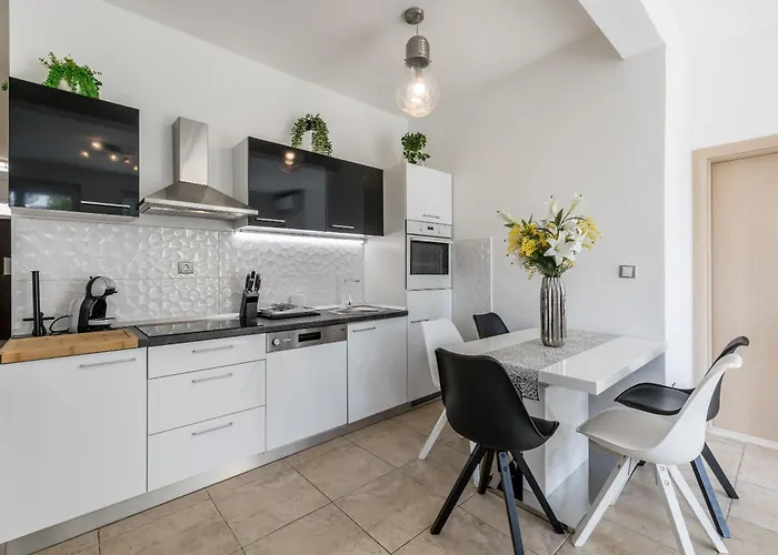 Leona Apartman Split